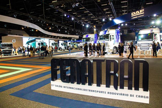 1. RevistaT en Fenatran Brasil:  Conocimos el futuro del transporte