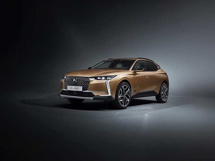 DS 4 Cross, espíritu aventurero.