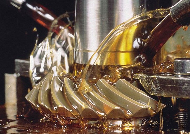 Especificación API CK-4 permite cambios de aceite de hasta 100 mil kilómetros en camiones de carretera