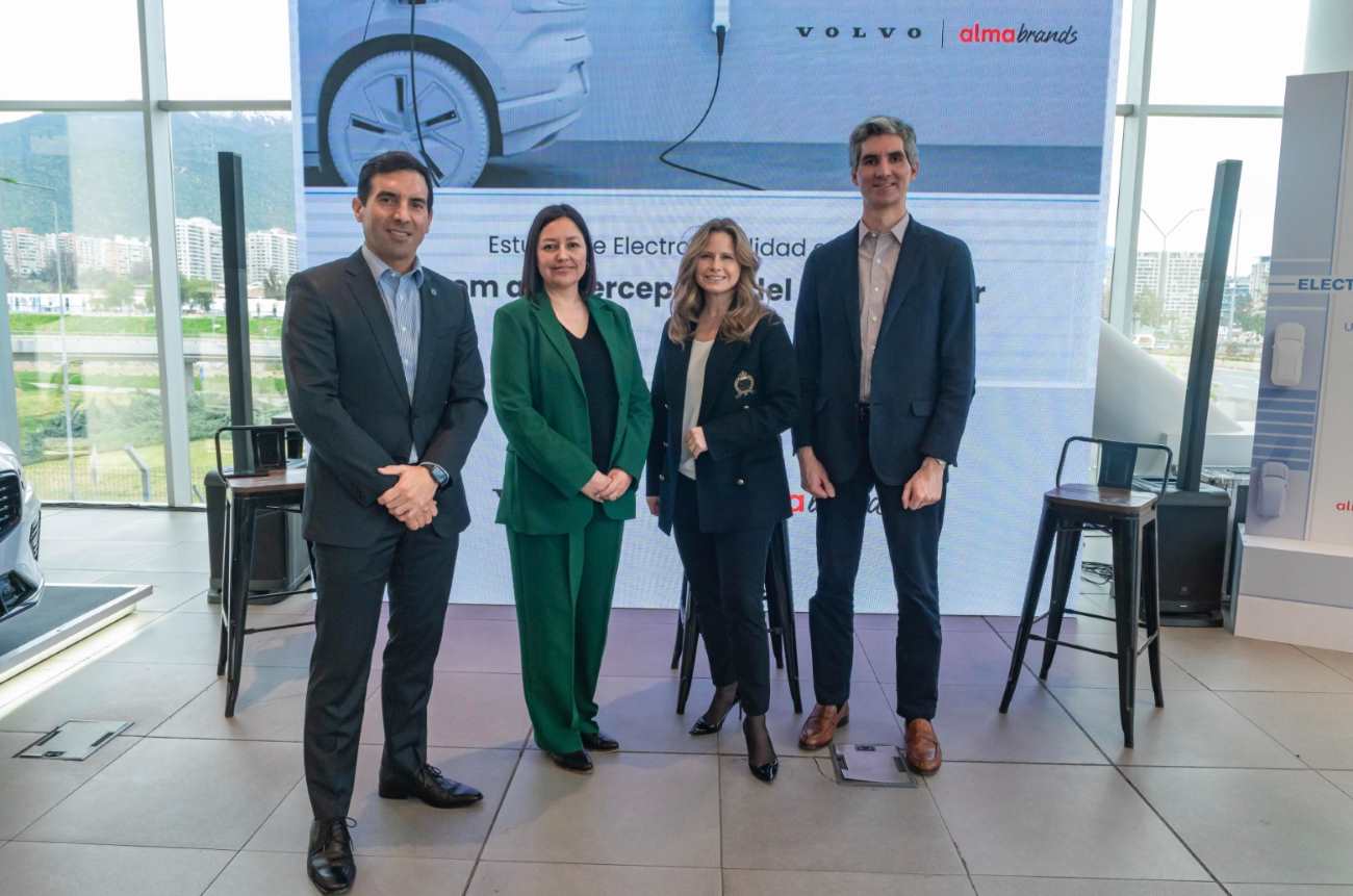 Volvo Car Chile y Almabrands presentan primer estudio de electromovilidad desde la mirada del consumidor