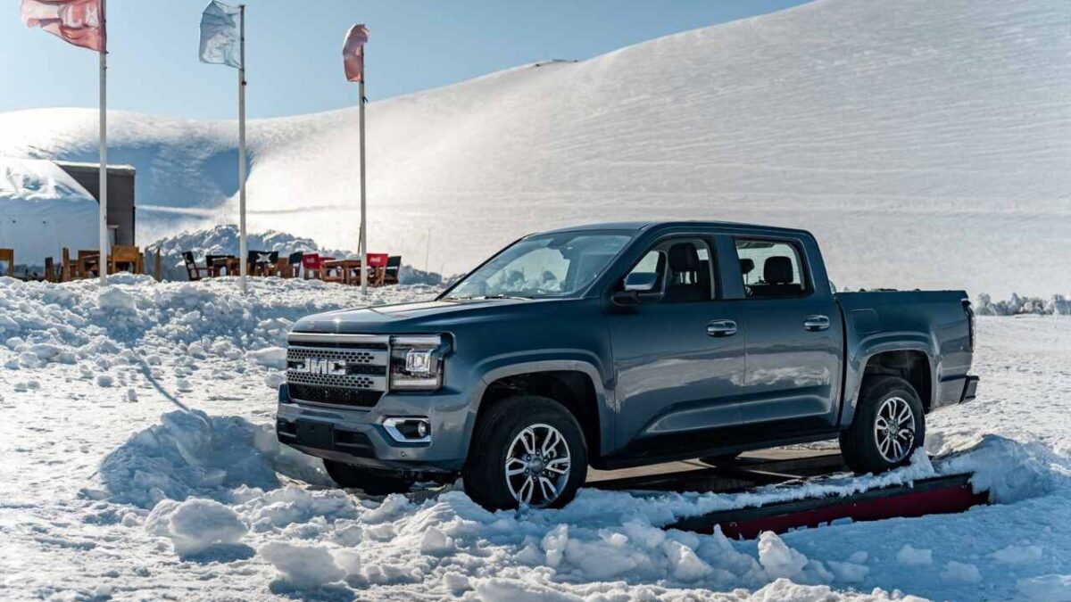 JMC Grand Avenue entra al top 10 de camionetas más vendidas en Chile