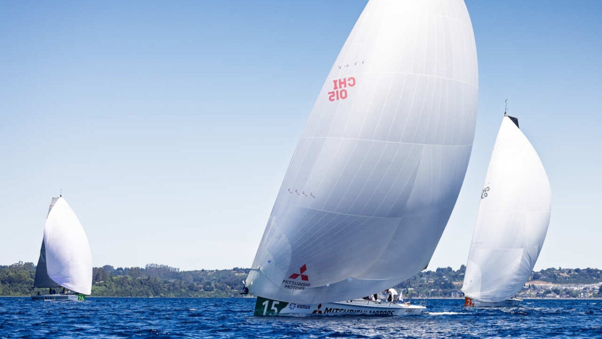 El velero Mitsubishi obtiene el segundo lugar en la Semana de la Vela en Lago Llanquihue