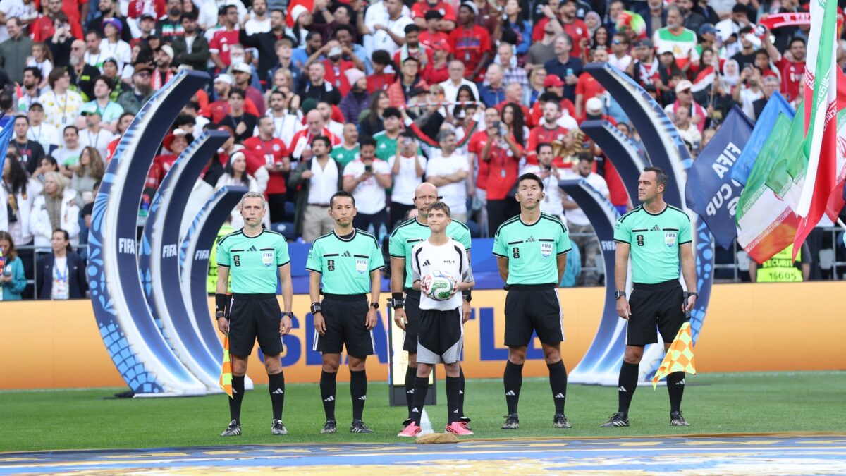 Dos niños chilenos fueron Portadores Oficiales del Balón en el Mundial 2026 gracias a Kia